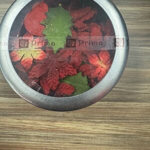 Prima Marketing Holiday
Poinsettia Scrapbook Flower
Embellishments